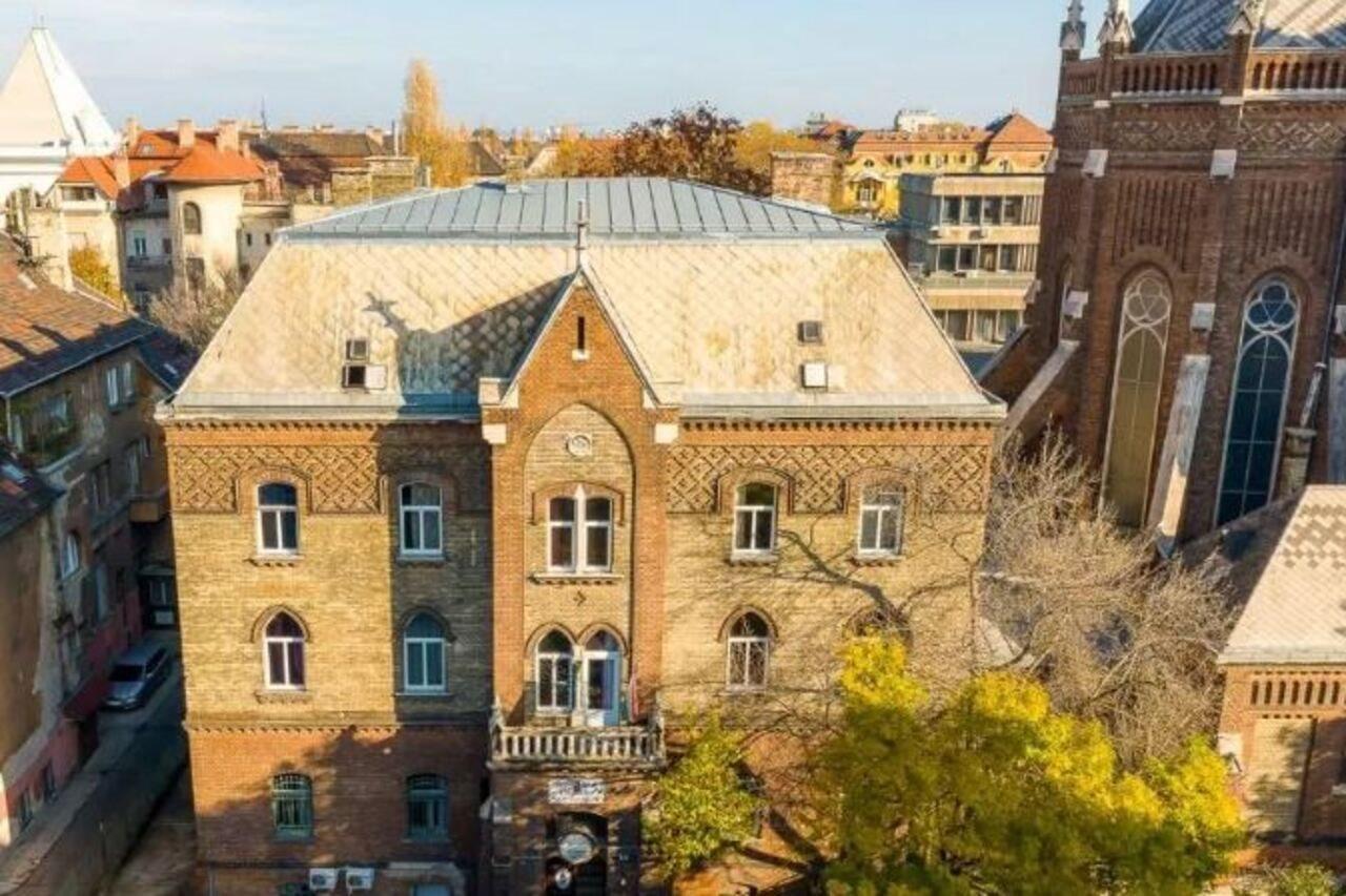 Bed and Breakfast Dominik Panzio à Budapest Extérieur photo