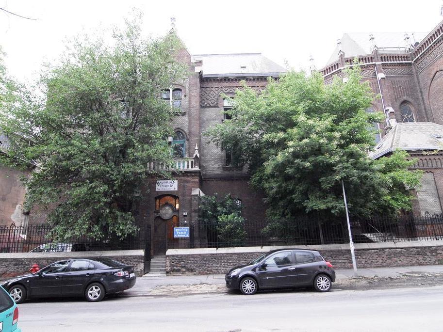 Bed and Breakfast Dominik Panzio à Budapest Extérieur photo